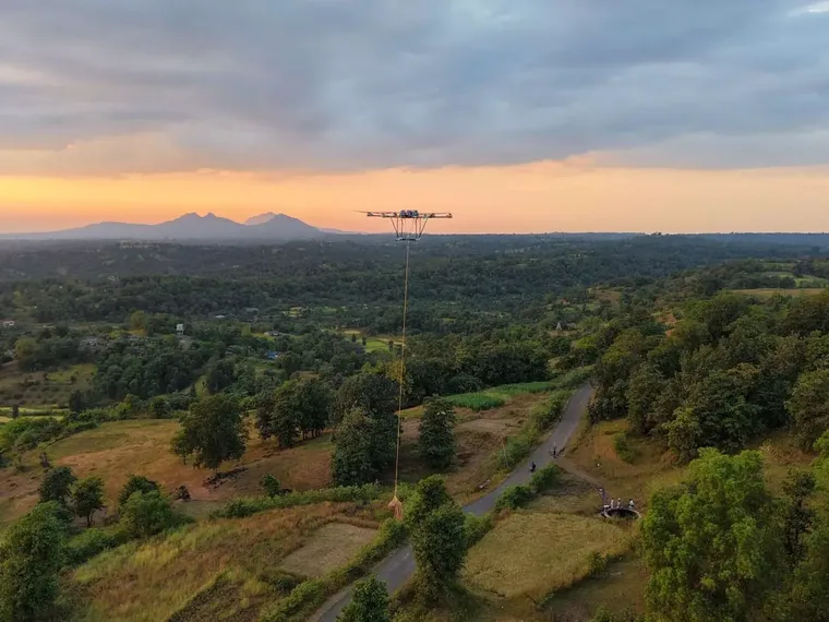 Resonia and Amber Wings Announce Strategic JV to Deploy Next-Generation Heavy-Lift Drones for Power Infrastructure